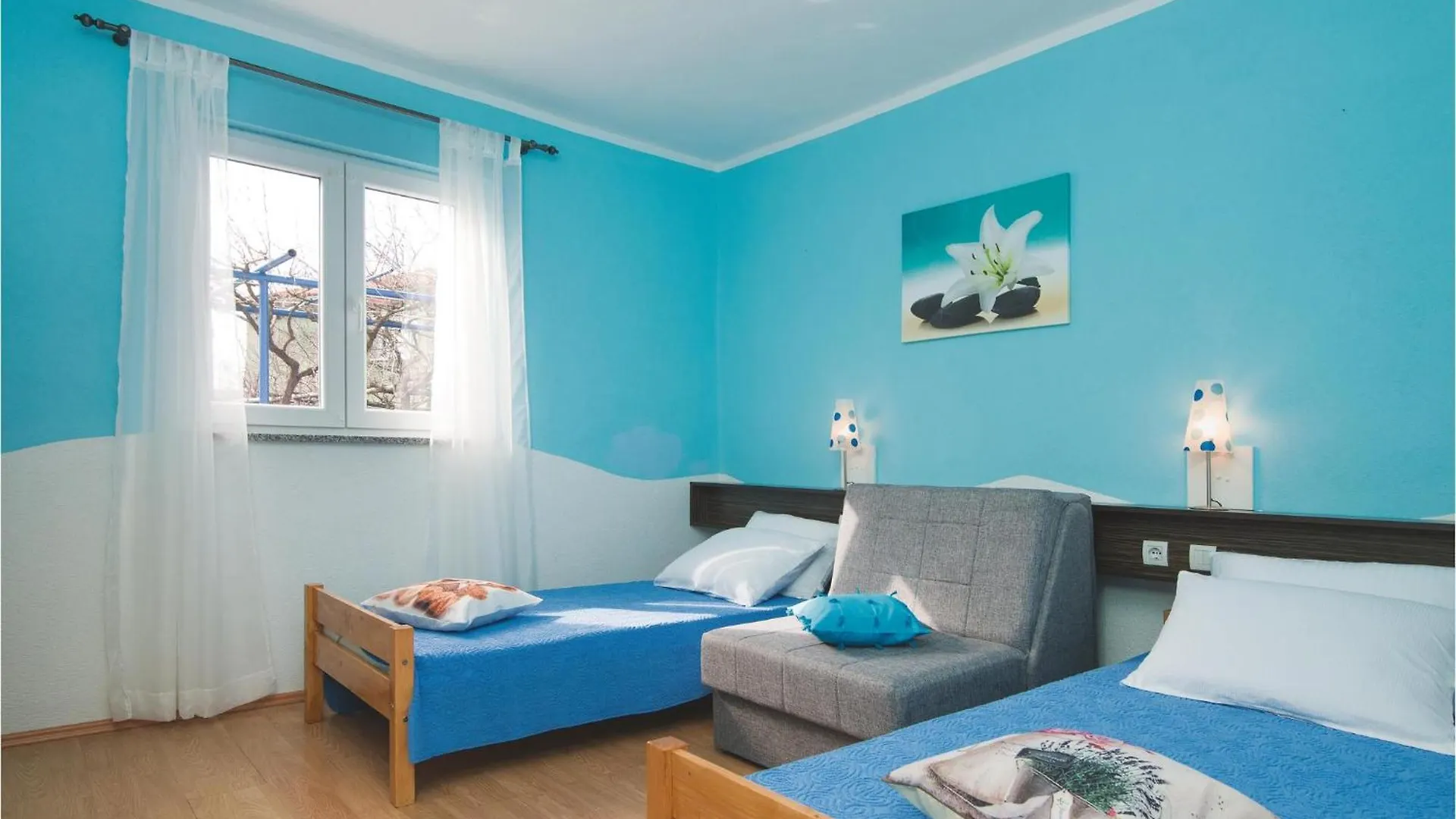 Awesome Home In Vinez With Kitchen Hébergement de vacances