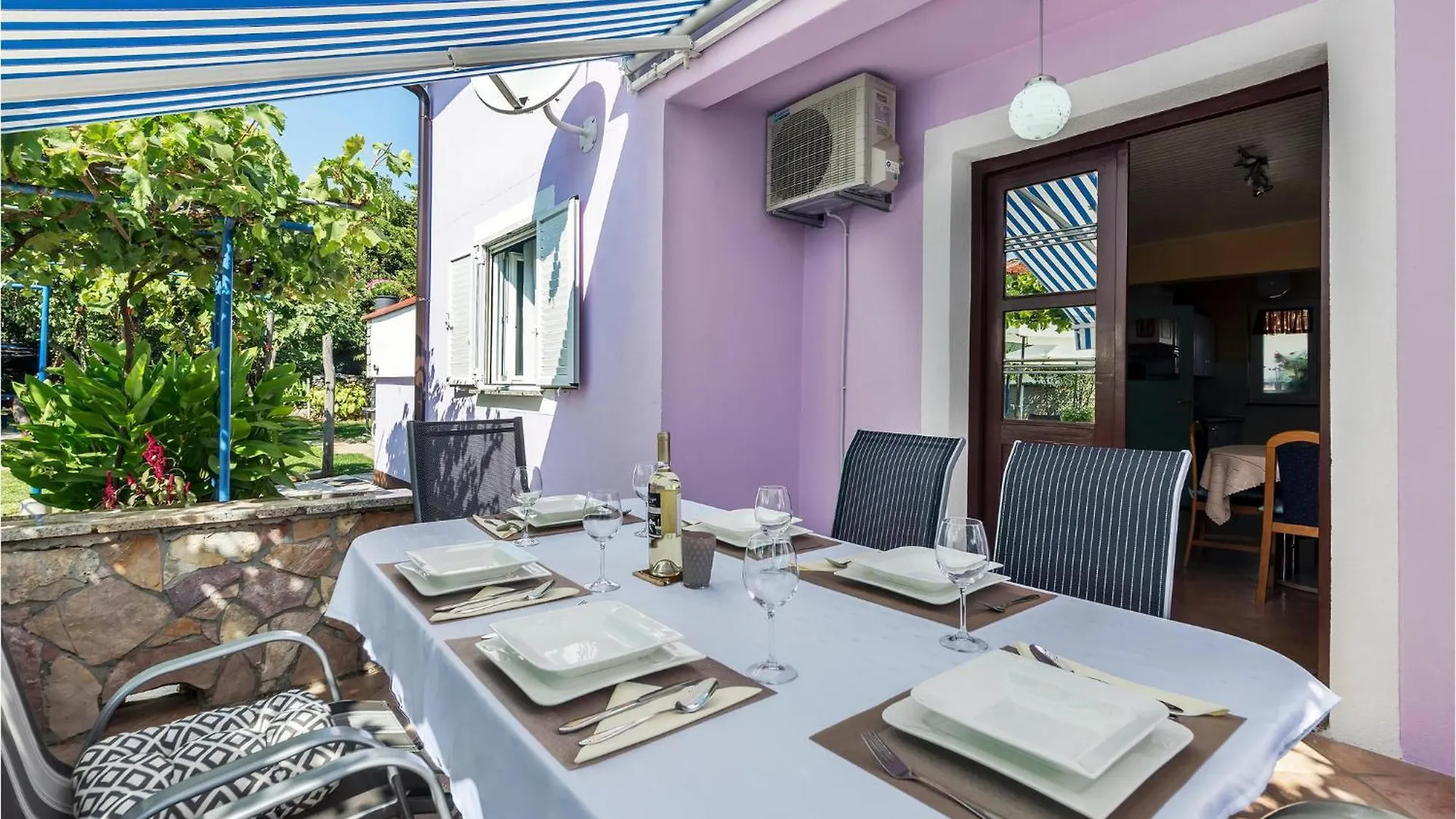 Awesome Home In Vinez With Kitchen 0*,  Croácia