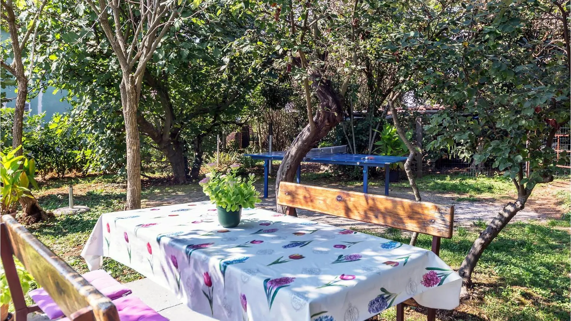 Awesome Home In Vinez With Kitchen