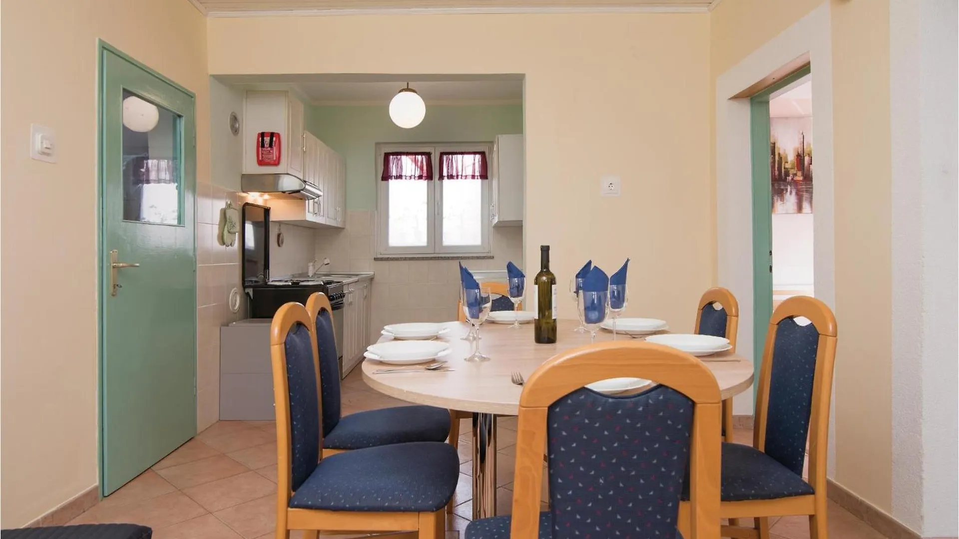 Hébergement de vacances Awesome Home In Vinez With Kitchen